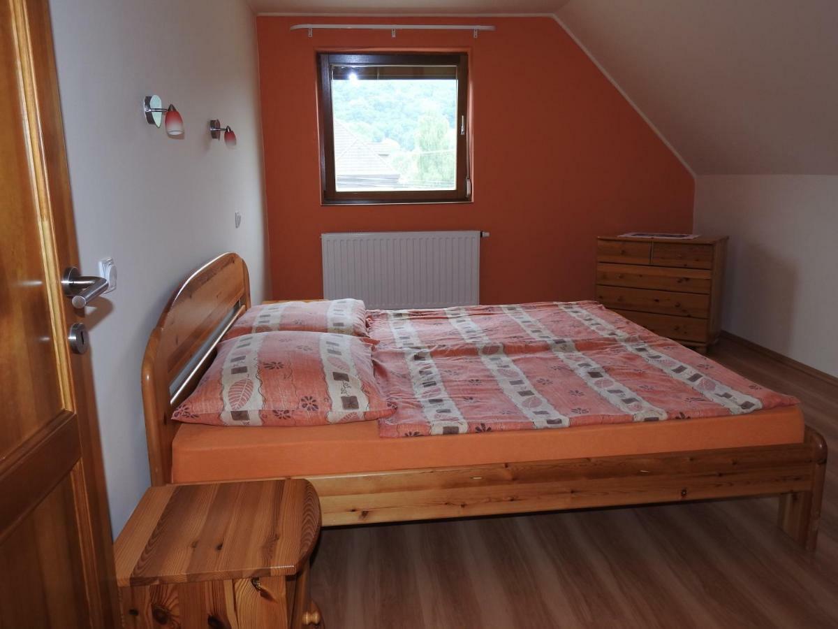 Petra Apartmanhaz Badacsonytomaj Exterior photo